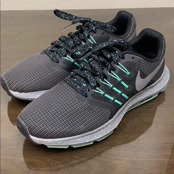 Nike gray/black Fitsole, size 7. Hardly worn 🖤 - Picture 3 of 5